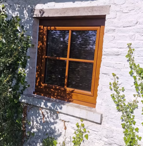 châssis pvc imitation bois + sillicones extérieurs